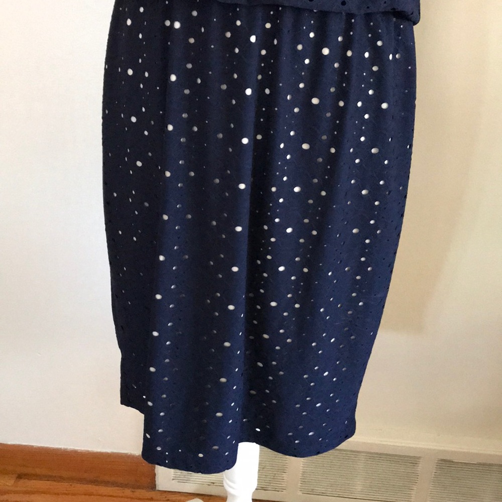 Dress - Picture 3 of 5
